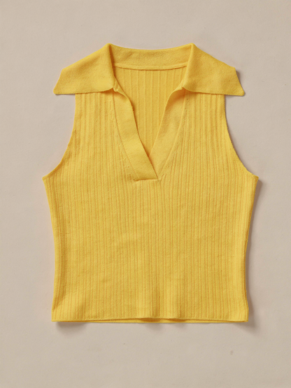 AMARA | Geripptes Top mit V-Ausschnitt