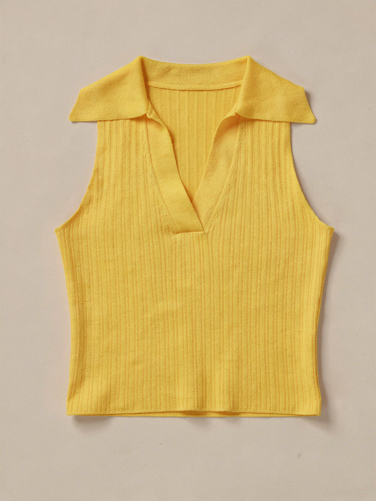 AMARA | Geripptes Top mit V-Ausschnitt